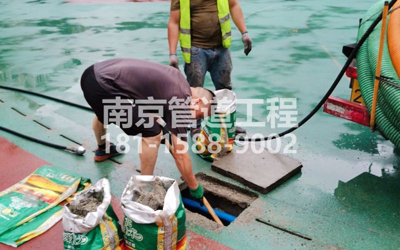 218吉祥村管道清淤